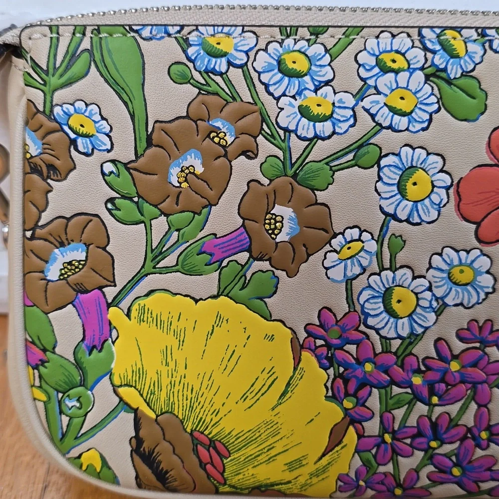 Coach, Nolita 19, Wildflower Print, Leather Beige, EUC, W's 8"W x 4.5"H x 2"D - Picture 13 of 16